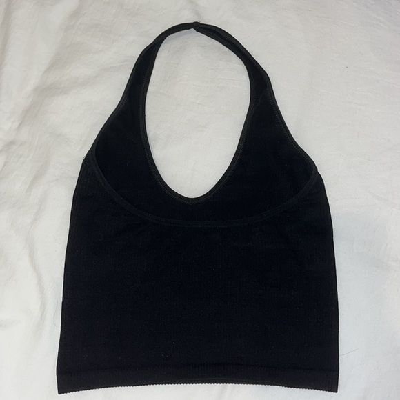 UO OUT FROM UNDER | Jackie Seamless Halter Bra Top - Picture 3 of 7